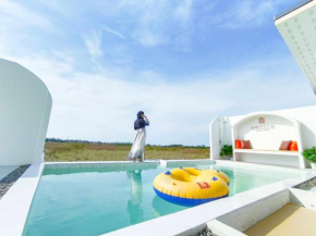 Santra Pool Villa